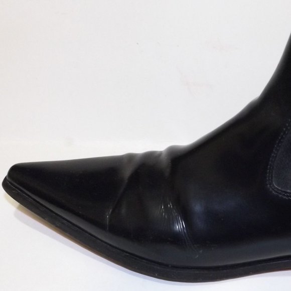 Designer Black Leather Booties W7